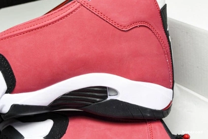 Hyperoad - RED 14 AIR GYM RETRO TORO JORDAN 1029